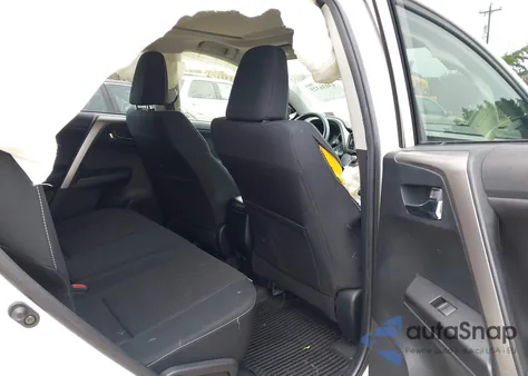 2016 Toyota Rav4 Xle z USA, uszkodzony, nr VIN JTMRFREV8GJ072793